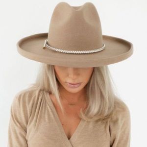 Gigi Pip - Tan Pencil Rim Fedora NWT custom band